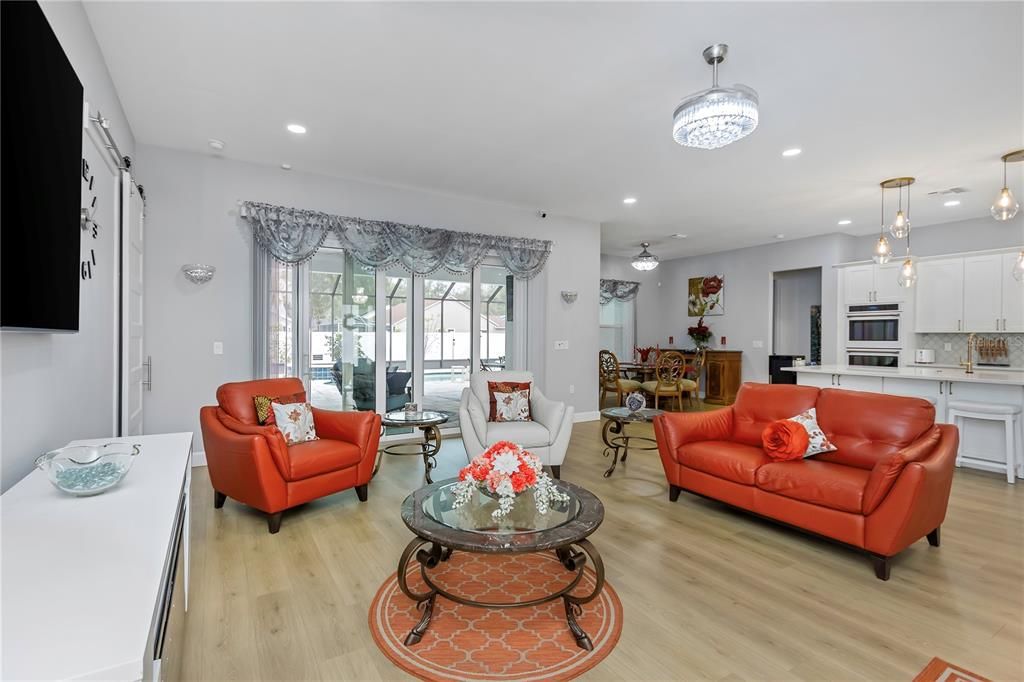 En Venta: $1,115,000 (4 camas, 2 baños, 2666 Pies cuadrados)