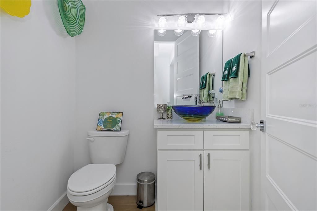 En Venta: $1,115,000 (4 camas, 2 baños, 2666 Pies cuadrados)