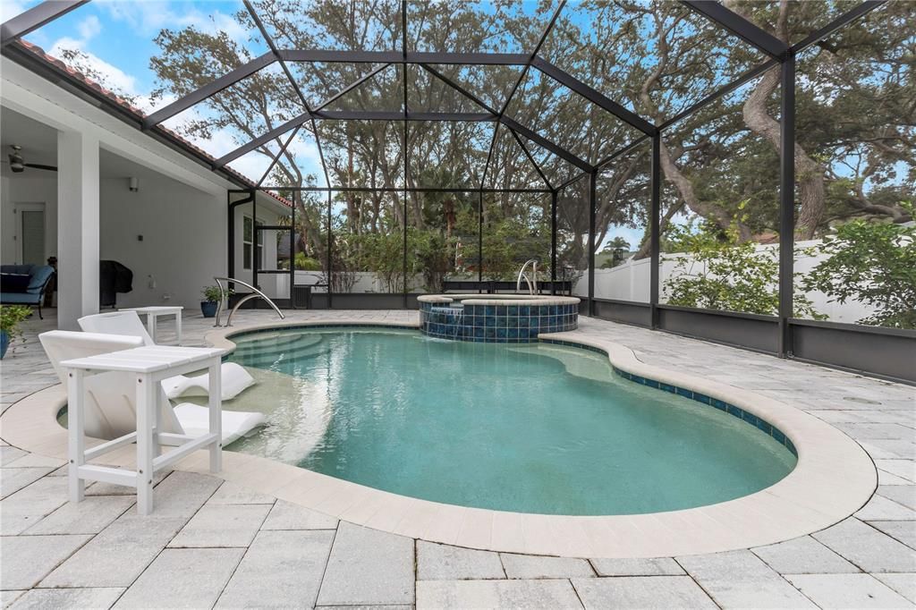 En Venta: $1,115,000 (4 camas, 2 baños, 2666 Pies cuadrados)