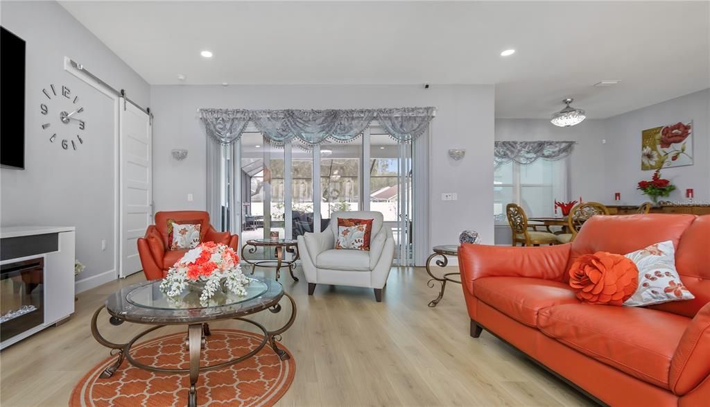 En Venta: $1,115,000 (4 camas, 2 baños, 2666 Pies cuadrados)