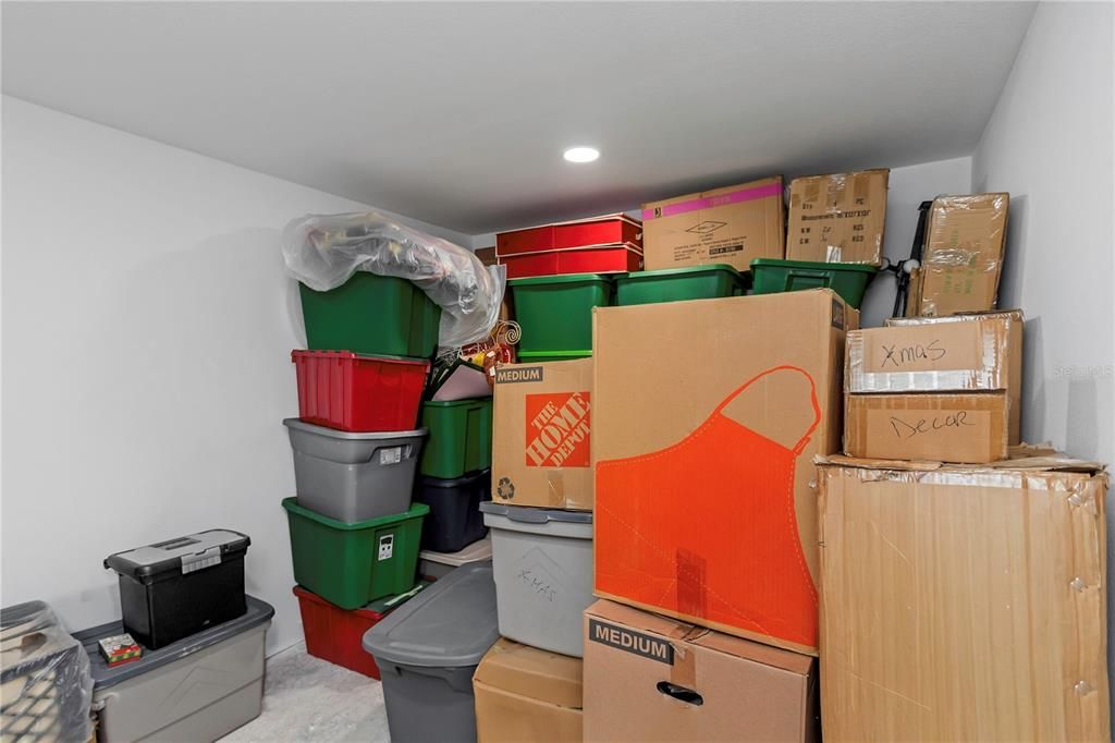 En Venta: $1,115,000 (4 camas, 2 baños, 2666 Pies cuadrados)