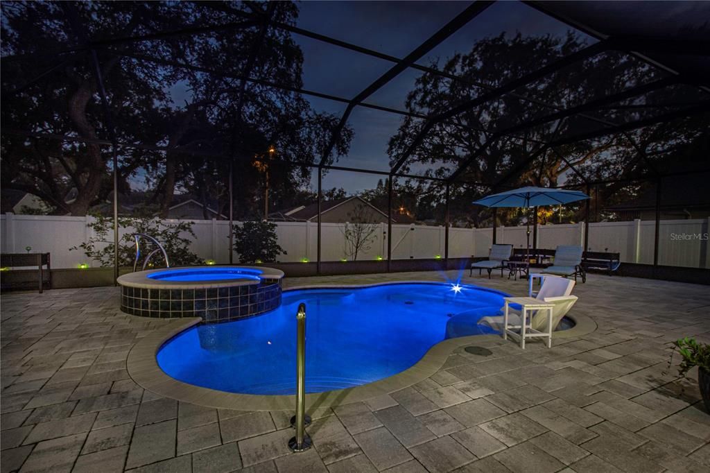 En Venta: $1,115,000 (4 camas, 2 baños, 2666 Pies cuadrados)