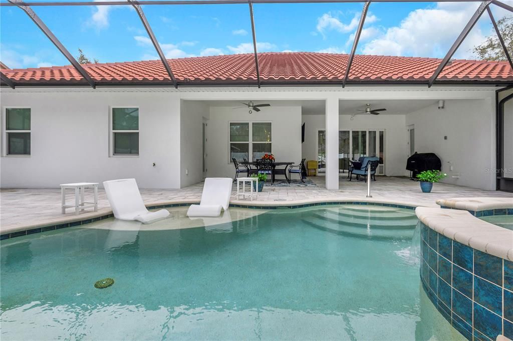 En Venta: $1,115,000 (4 camas, 2 baños, 2666 Pies cuadrados)