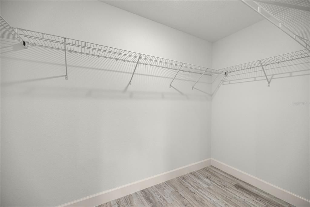 Active With Contract: $292,500 (3 beds, 2 baths, 1508 Square Feet)