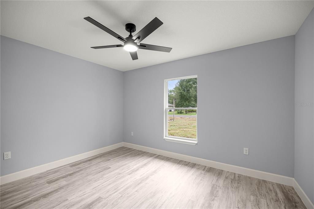 Active With Contract: $292,500 (3 beds, 2 baths, 1508 Square Feet)