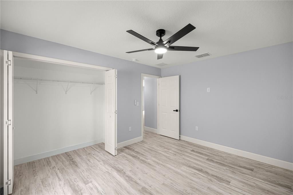 Active With Contract: $292,500 (3 beds, 2 baths, 1508 Square Feet)