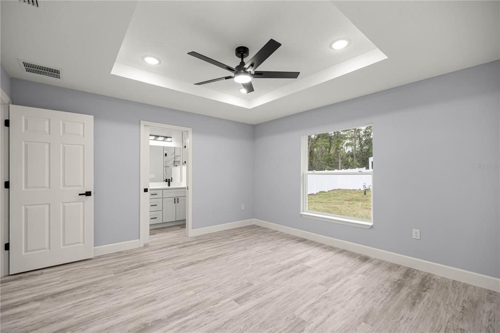 Active With Contract: $292,500 (3 beds, 2 baths, 1508 Square Feet)