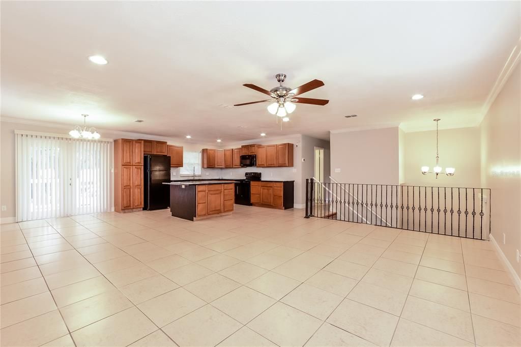 出租: $2,780 (5 贝兹, 3 浴室, 1512 平方英尺)