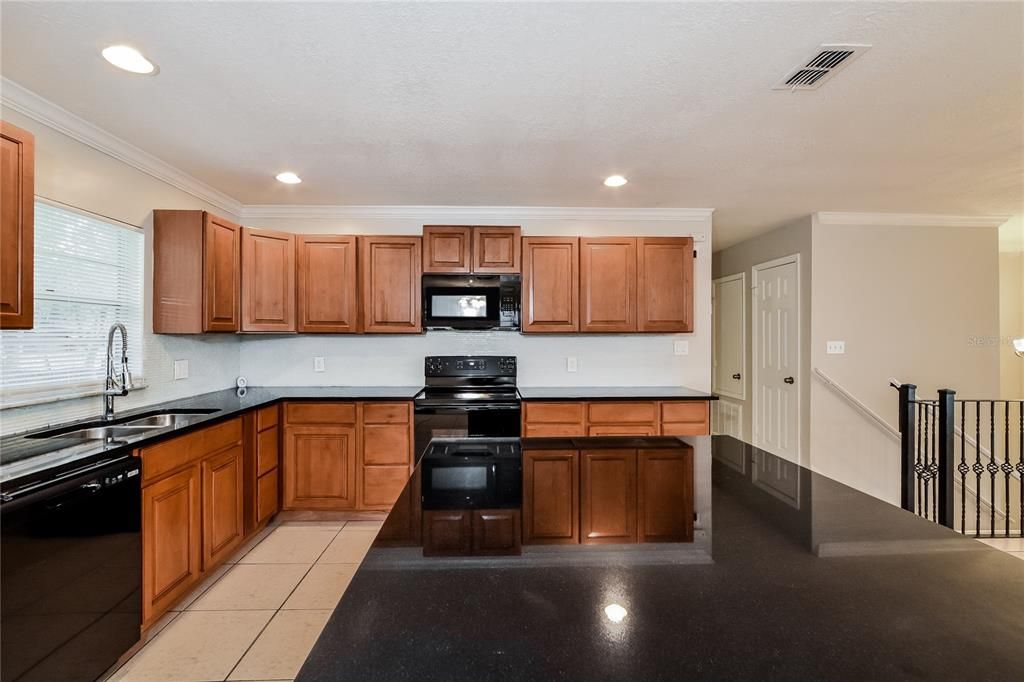 出租: $2,780 (5 贝兹, 3 浴室, 1512 平方英尺)