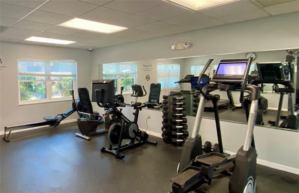 Active With Contract: $168,500 (2 beds, 2 baths, 1288 Square Feet)