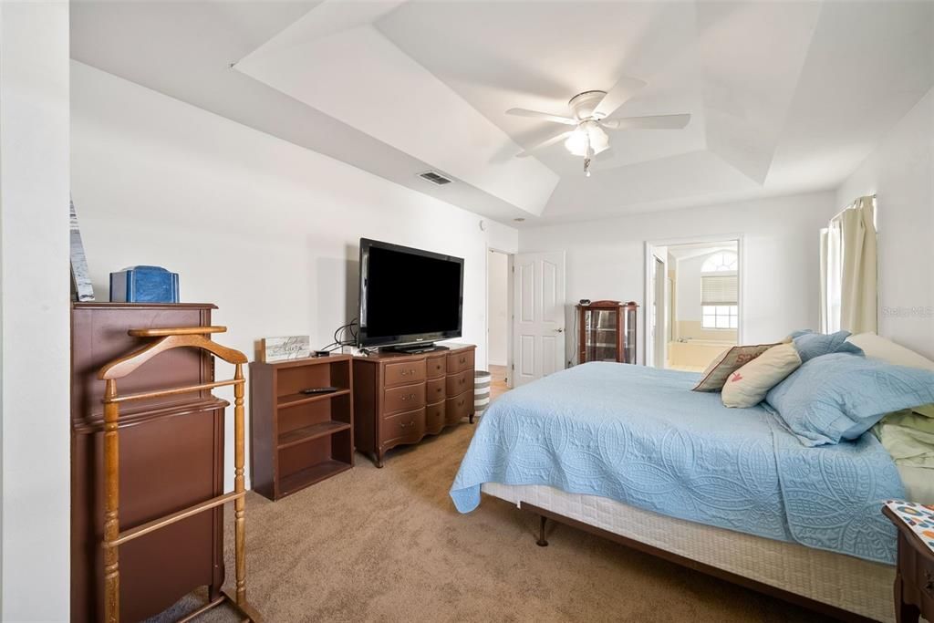 Active With Contract: $349,000 (4 beds, 3 baths, 1941 Square Feet)