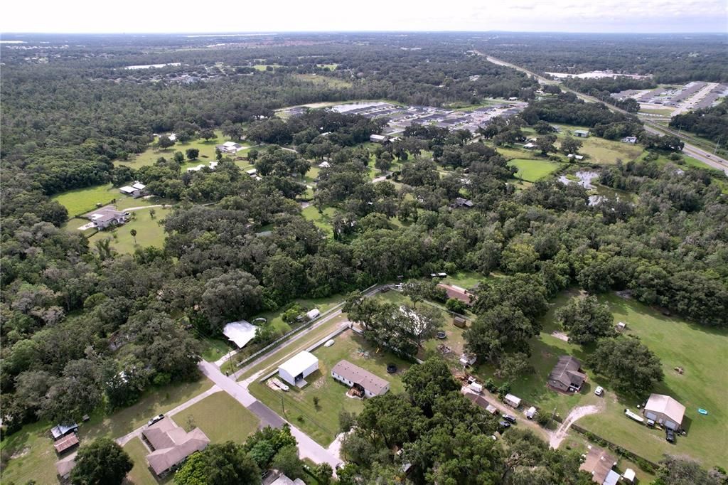 合同活跃: $420,000 (4 贝兹, 2 浴室, 2052 平方英尺)