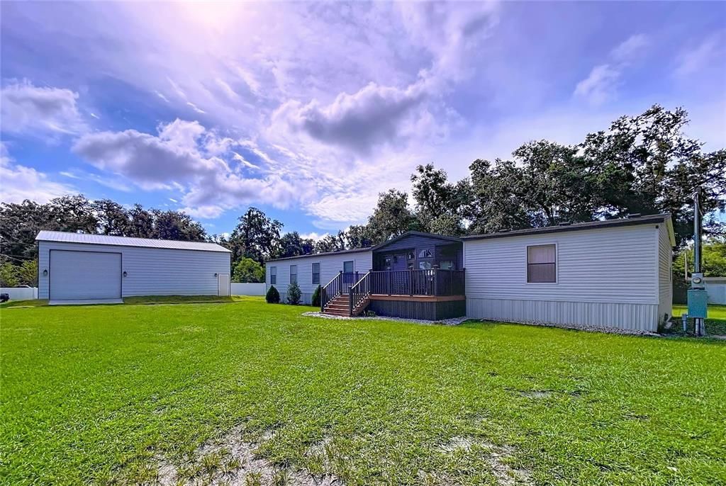 合同活跃: $420,000 (4 贝兹, 2 浴室, 2052 平方英尺)