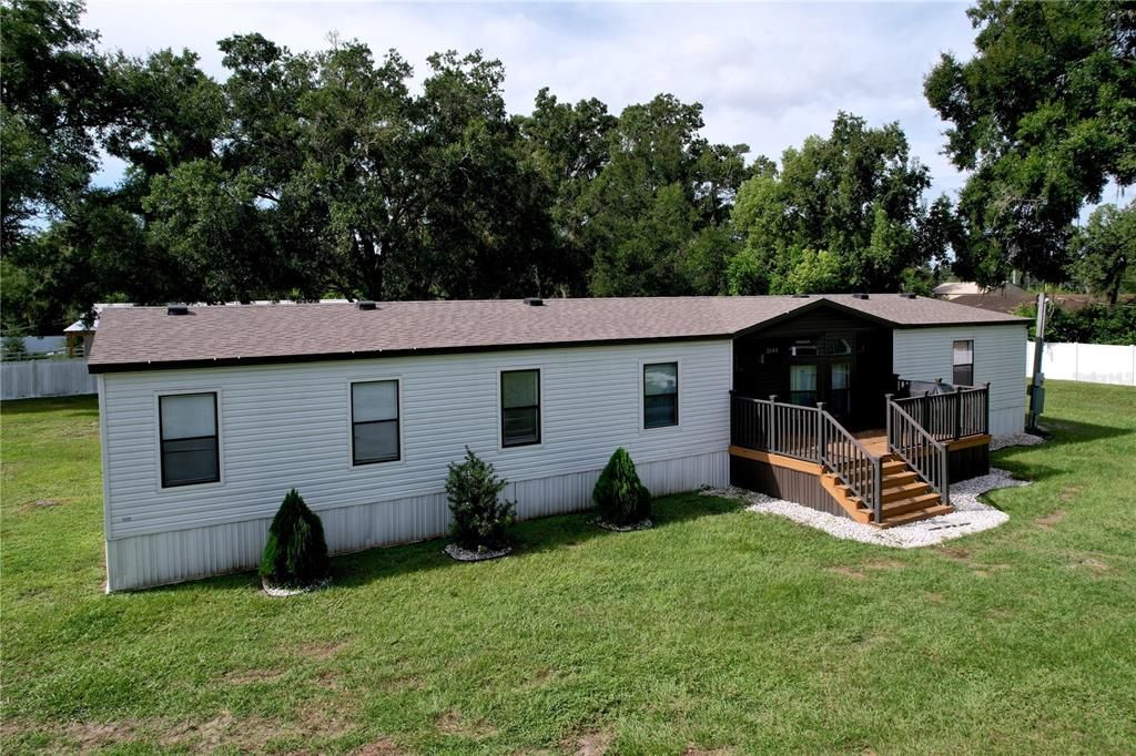 合同活跃: $420,000 (4 贝兹, 2 浴室, 2052 平方英尺)