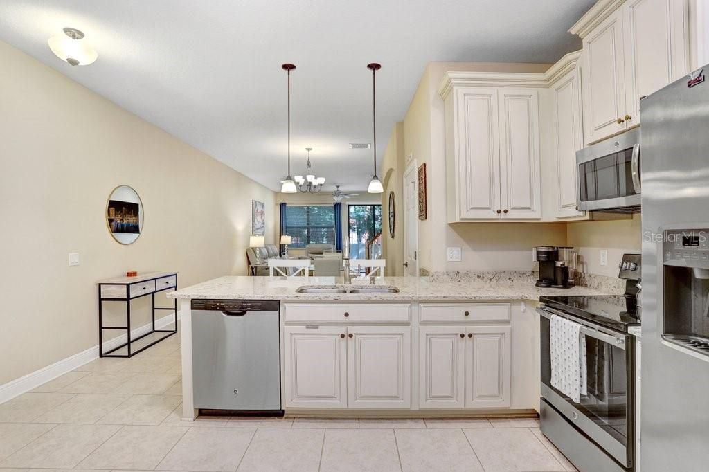 待售: $400,000 (2 贝兹, 2 浴室, 1632 平方英尺)