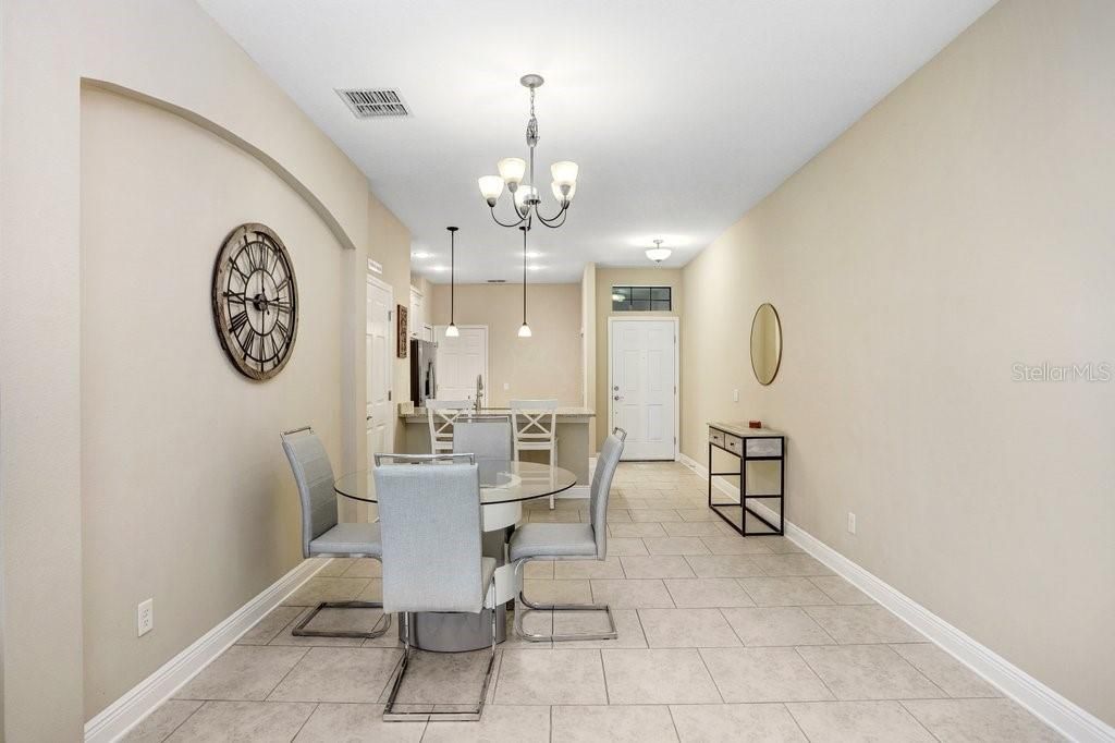 待售: $400,000 (2 贝兹, 2 浴室, 1632 平方英尺)