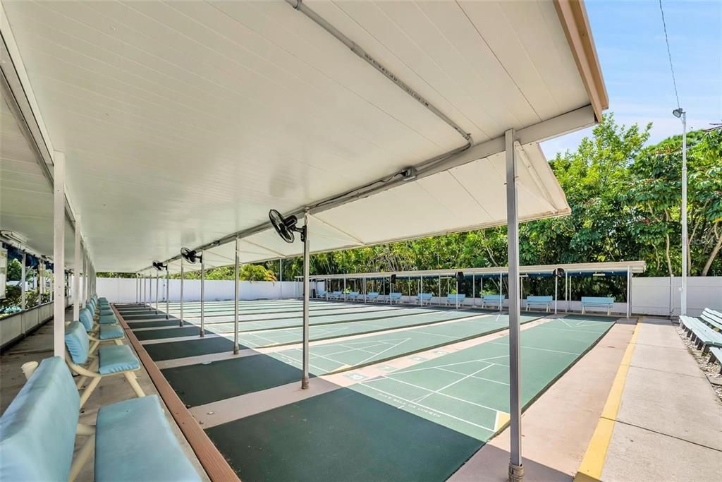 Active With Contract: $99,000 (1 beds, 1 baths, 870 Square Feet)