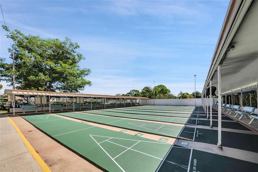 Active With Contract: $99,000 (1 beds, 1 baths, 870 Square Feet)