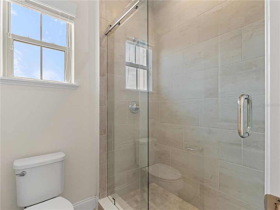 Active With Contract: $1,250,000 (5 beds, 4 baths, 3954 Square Feet)