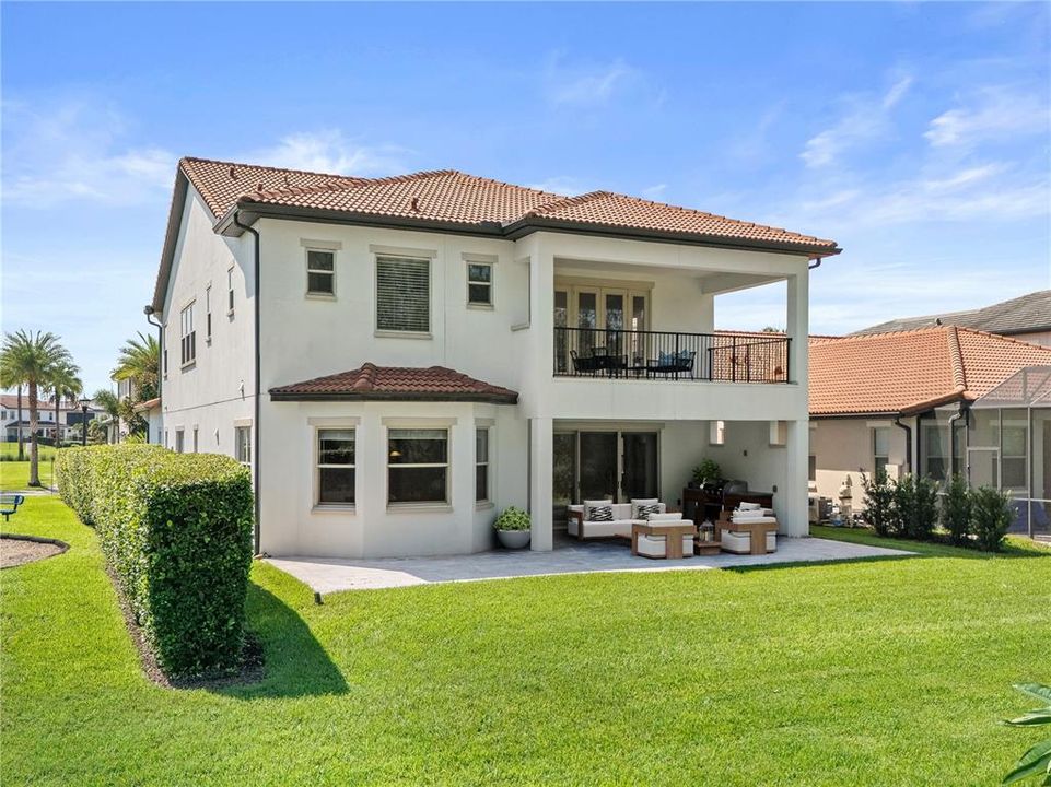 Active With Contract: $1,250,000 (5 beds, 4 baths, 3954 Square Feet)