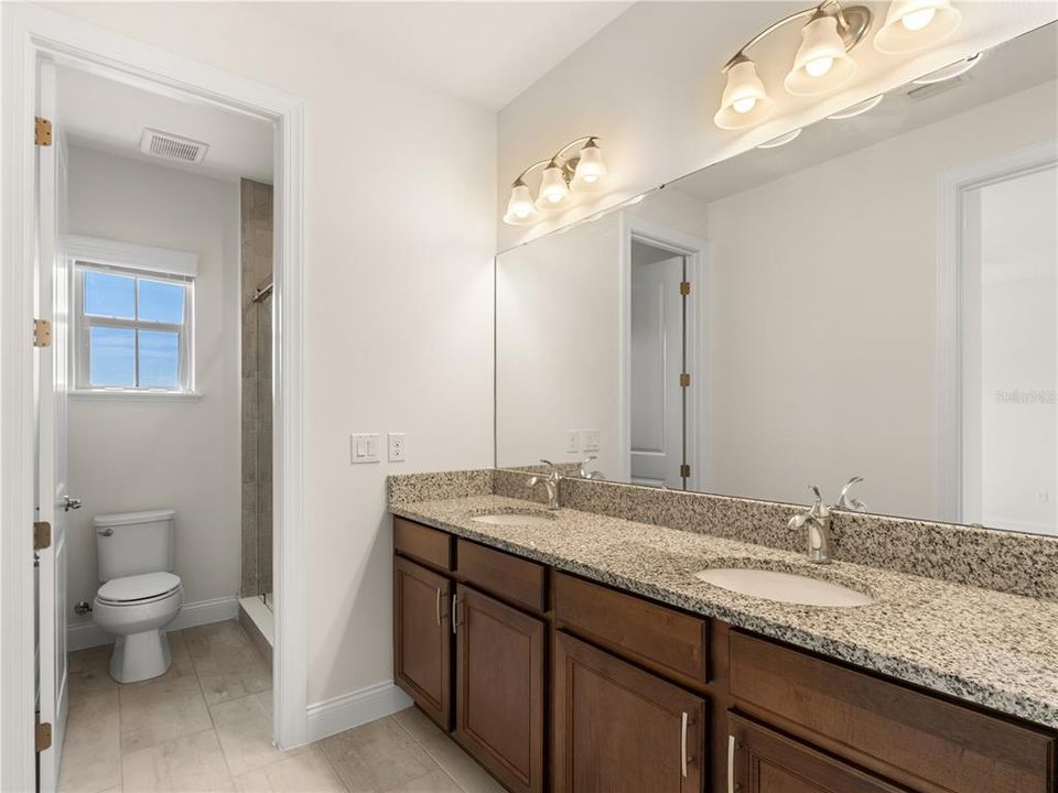 Active With Contract: $1,250,000 (5 beds, 4 baths, 3954 Square Feet)