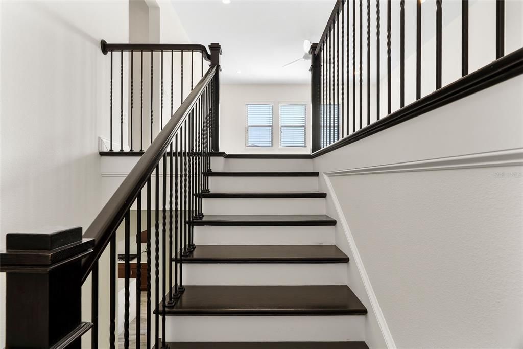 Active With Contract: $1,250,000 (5 beds, 4 baths, 3954 Square Feet)