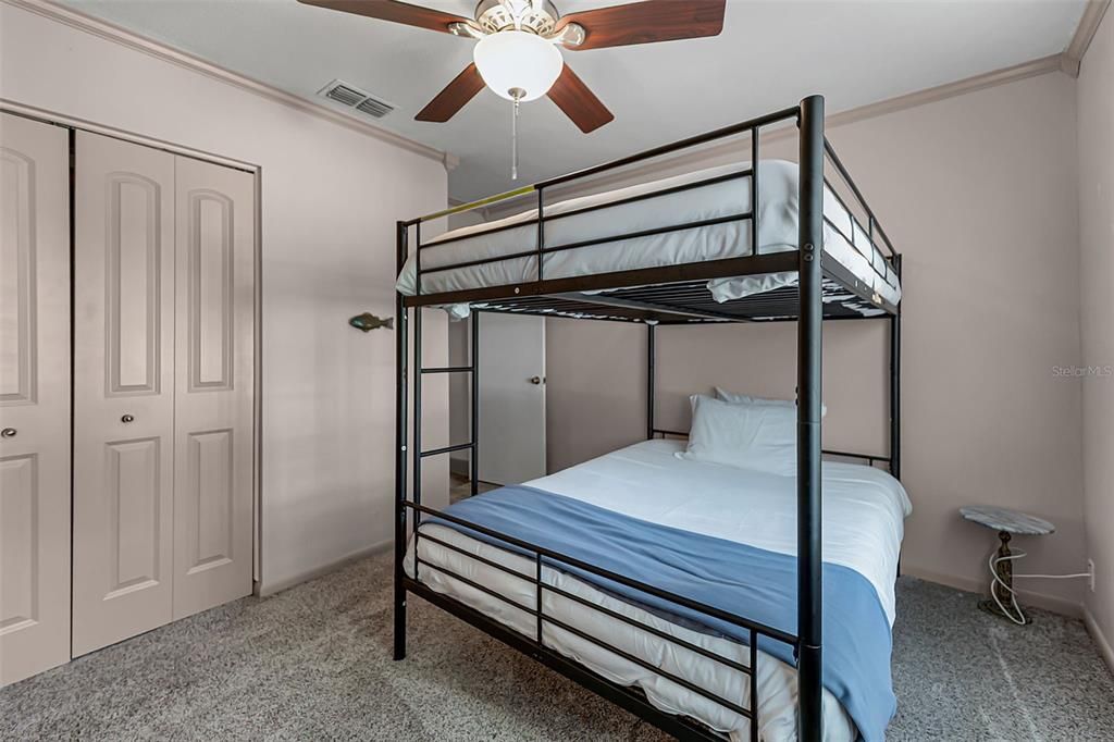 На продажу: $379,000 (3 спален, 2 ванн, 1720 Квадратных фут)