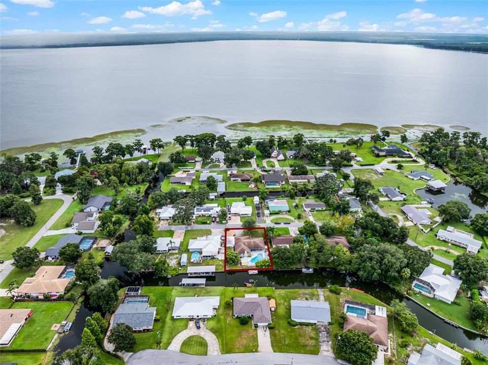 На продажу: $379,000 (3 спален, 2 ванн, 1720 Квадратных фут)