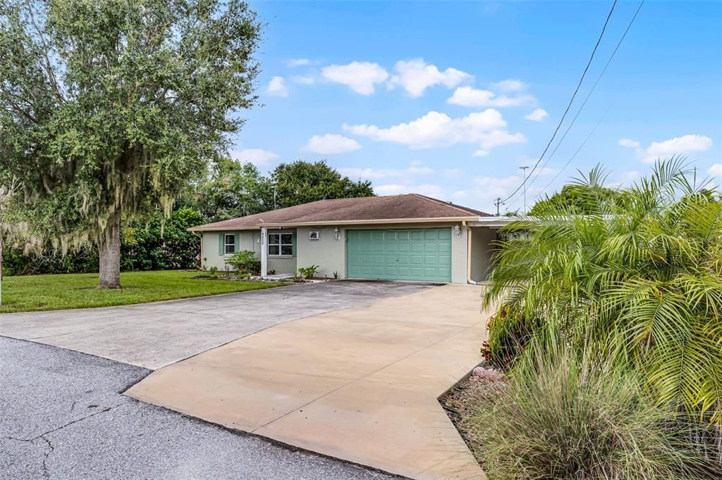 На продажу: $379,000 (3 спален, 2 ванн, 1720 Квадратных фут)