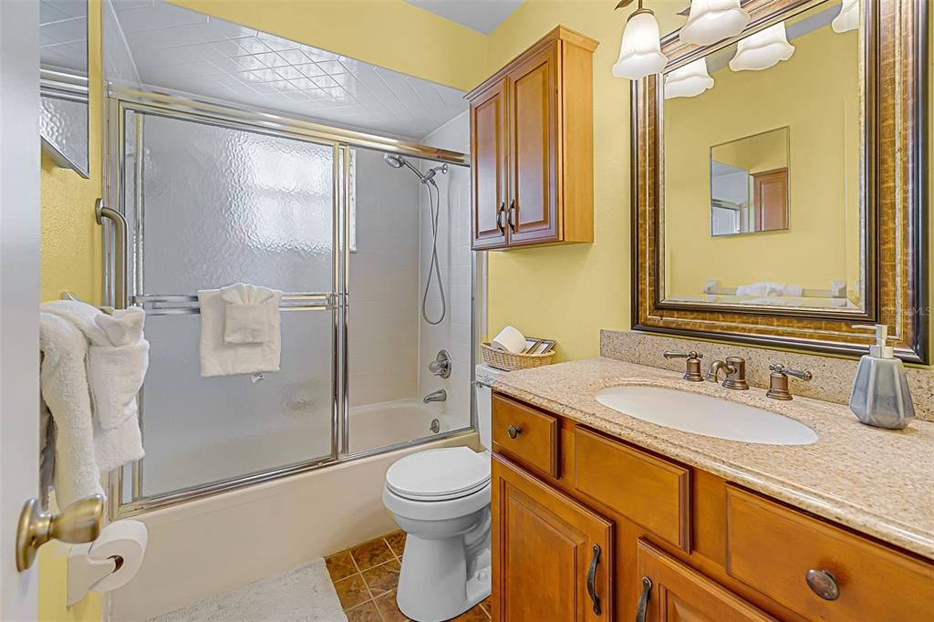 На продажу: $379,000 (3 спален, 2 ванн, 1720 Квадратных фут)