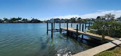 Vendido Recientemente: $895,000 (0.17 acres)