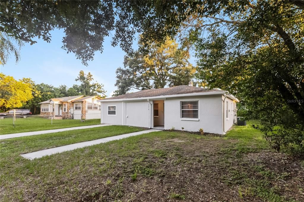 最近售出: $259,000 (3 贝兹, 1 浴室, 1112 平方英尺)