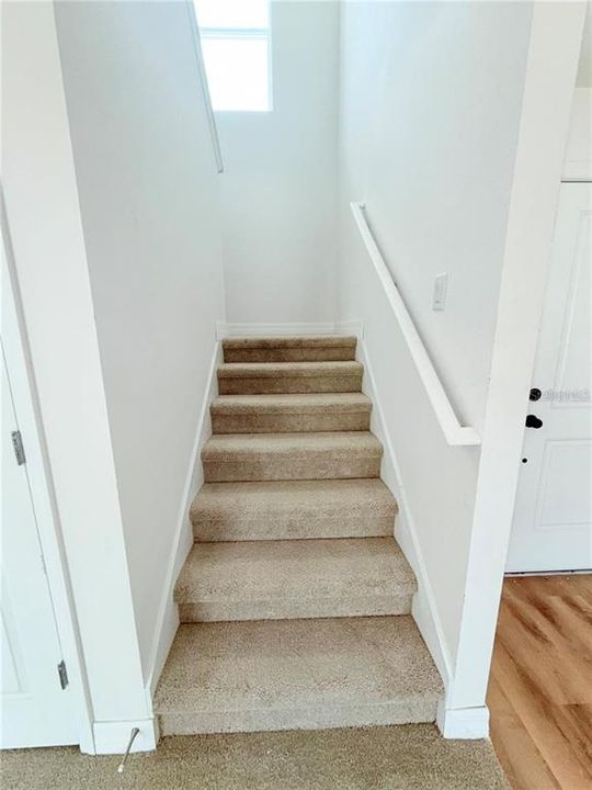 For Rent: $2,150 (3 beds, 2 baths, 1414 Square Feet)