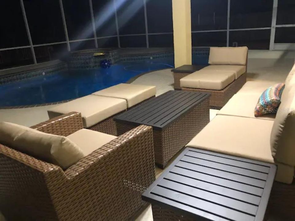 En Venta: $499,999 (5 camas, 2 baños, 2534 Pies cuadrados)