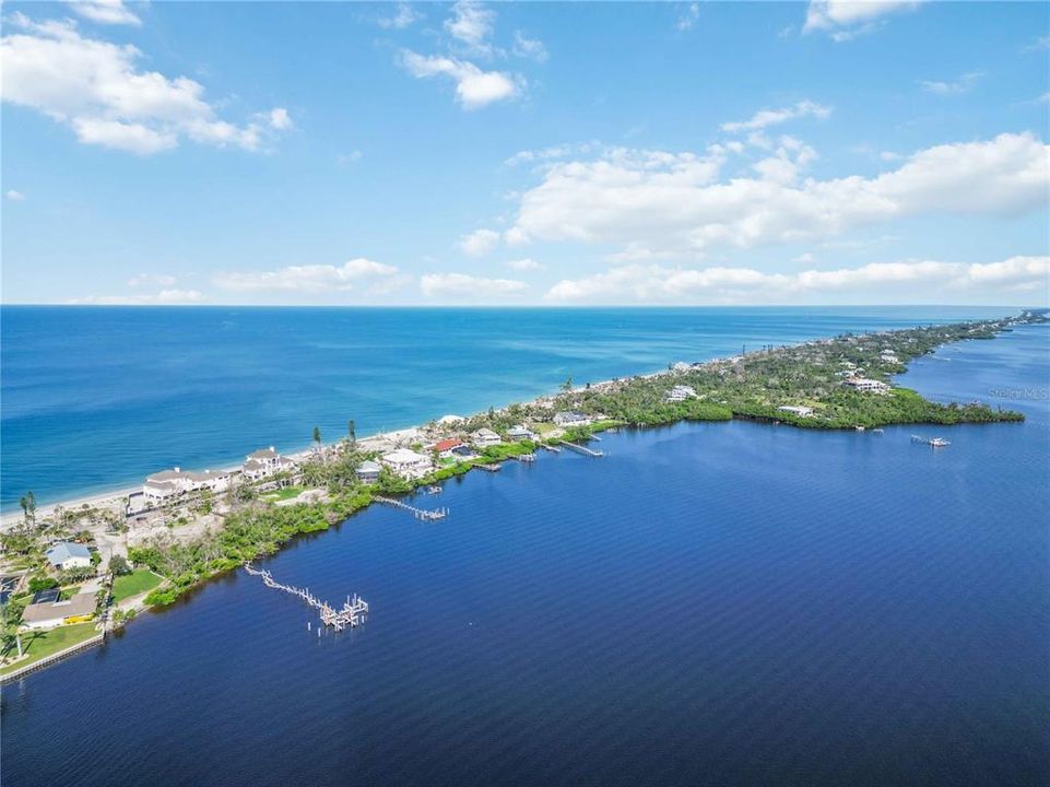 待售: $1,200,000 (0.66 acres)