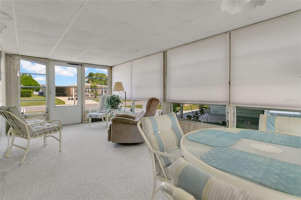 For Sale: $161,913 (2 beds, 2 baths, 1056 Square Feet)