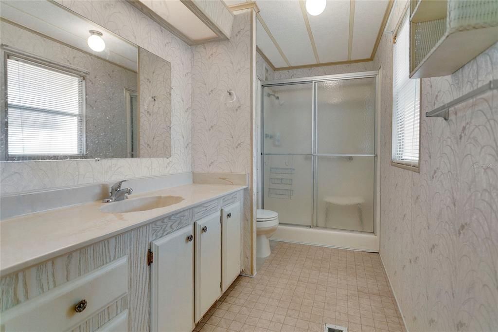 For Sale: $161,913 (2 beds, 2 baths, 1056 Square Feet)