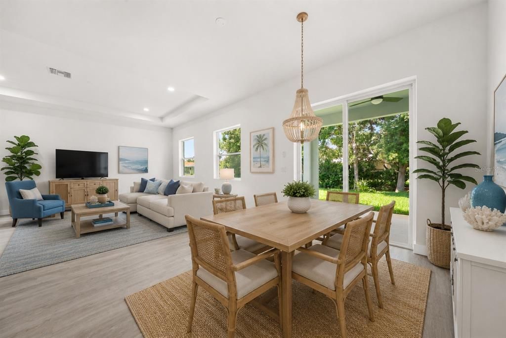 Activo con contrato: $439,900 (4 camas, 2 baños, 2124 Pies cuadrados)