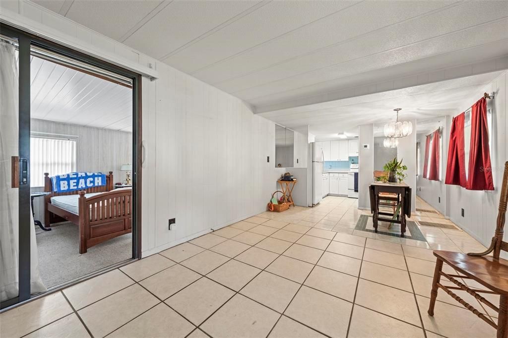 En Venta: $119,000 (2 camas, 2 baños, 965 Pies cuadrados)