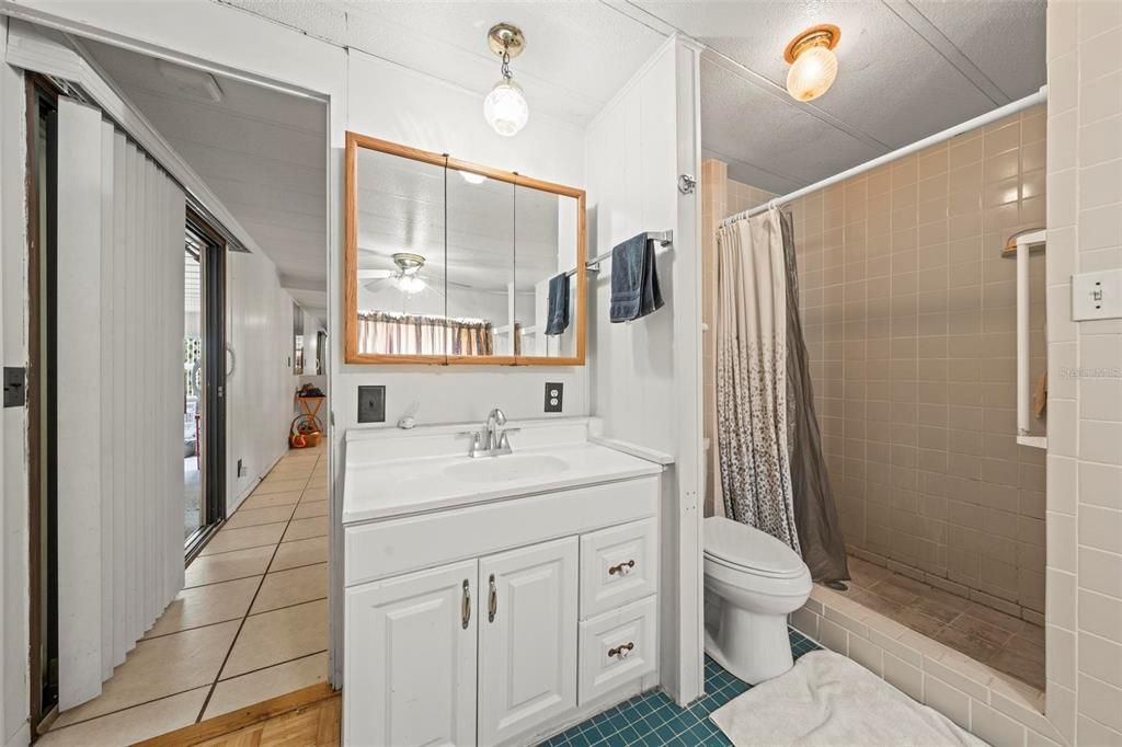 En Venta: $119,000 (2 camas, 2 baños, 965 Pies cuadrados)