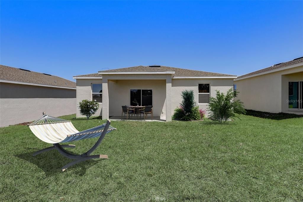 合同活跃: $265,410 (3 贝兹, 2 浴室, 1350 平方英尺)