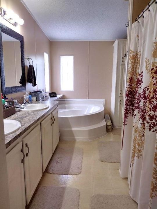 На продажу: $315,000 (3 спален, 2 ванн, 1620 Квадратных фут)