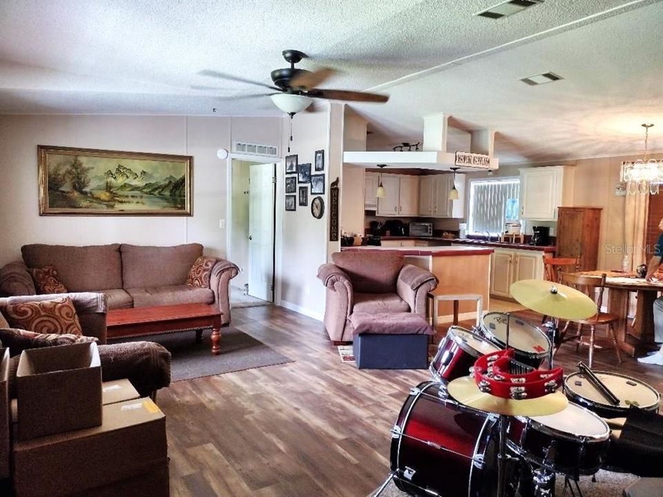 На продажу: $315,000 (3 спален, 2 ванн, 1620 Квадратных фут)