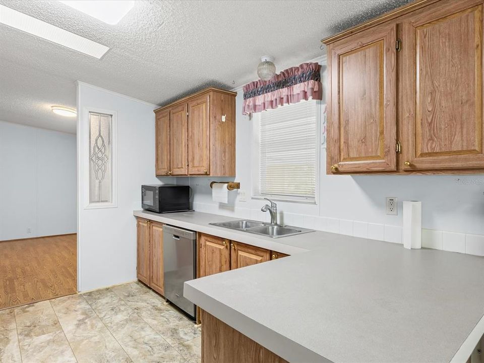 Activo con contrato: $185,000 (3 camas, 2 baños, 1296 Pies cuadrados)