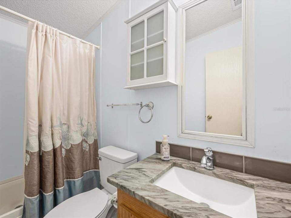 Activo con contrato: $185,000 (3 camas, 2 baños, 1296 Pies cuadrados)