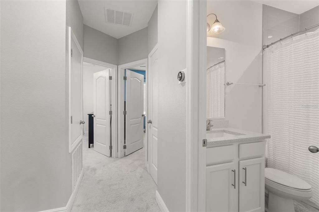 Activo con contrato: $299,500 (3 camas, 2 baños, 1584 Pies cuadrados)