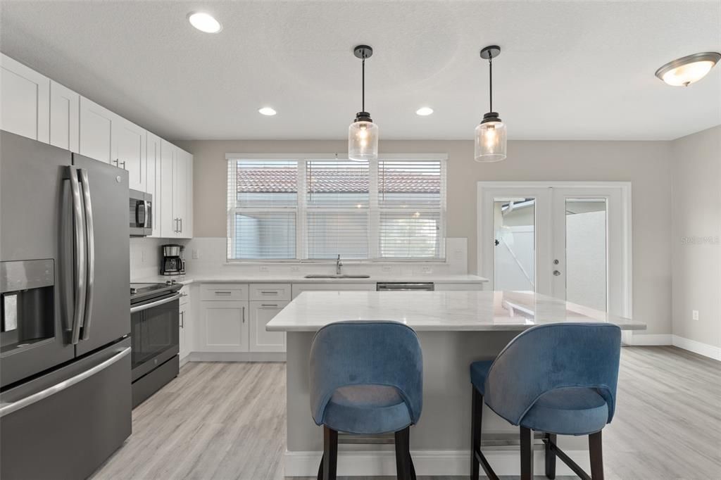 Activo con contrato: $299,500 (3 camas, 2 baños, 1584 Pies cuadrados)