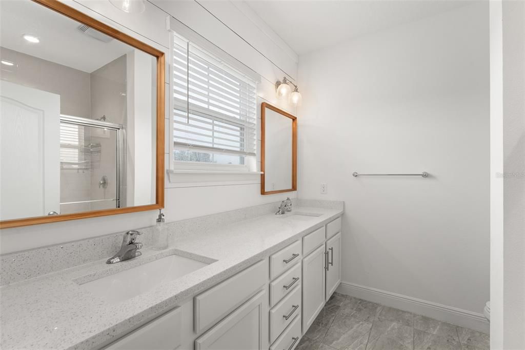 Activo con contrato: $299,500 (3 camas, 2 baños, 1584 Pies cuadrados)