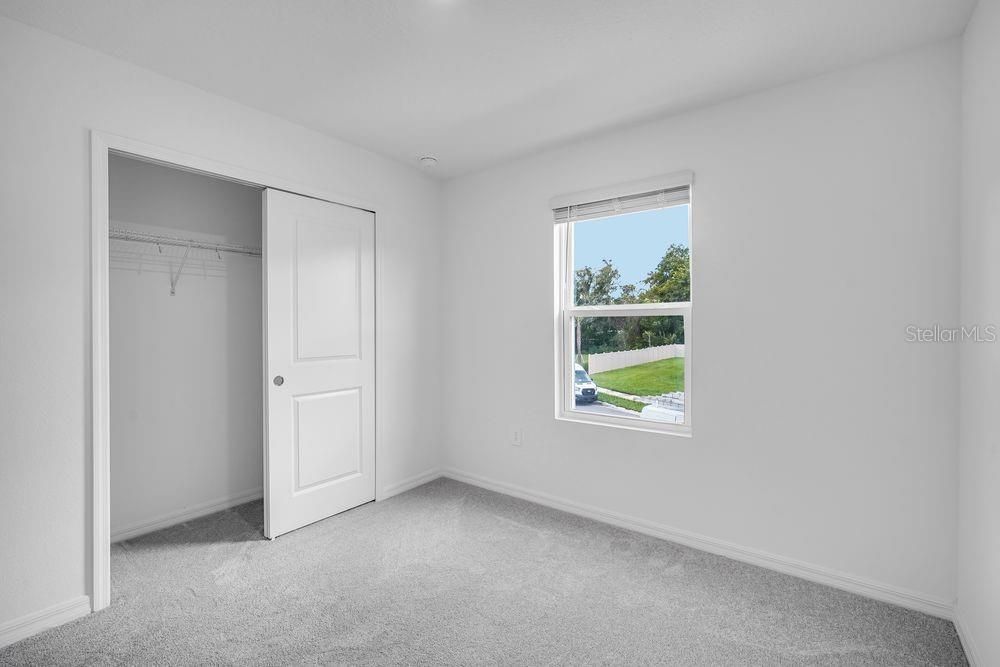 合同活跃: $349,999 (4 贝兹, 2 浴室, 2271 平方英尺)