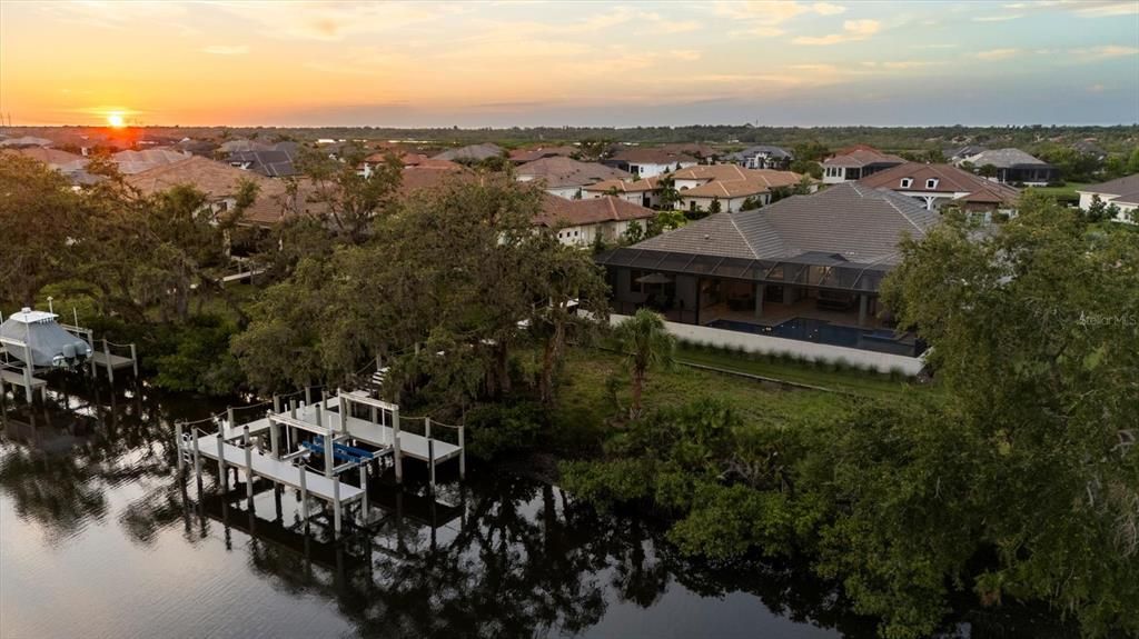 For Sale: $3,300,000 (4 beds, 4 baths, 3944 Square Feet)